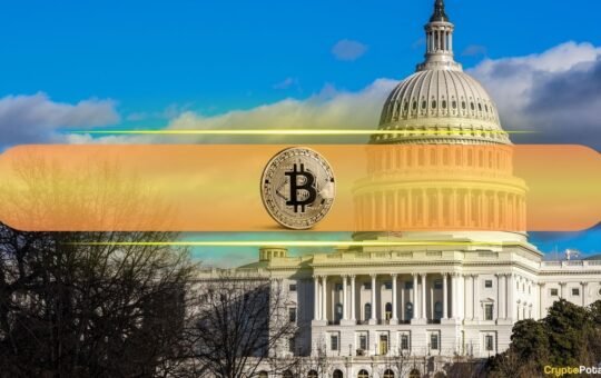 Analyst Explains the Hidden Link Between Tariffs and Bitcoin Gains