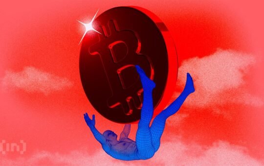 Former CIA Official Warns US Over Crypto Espionage Threat