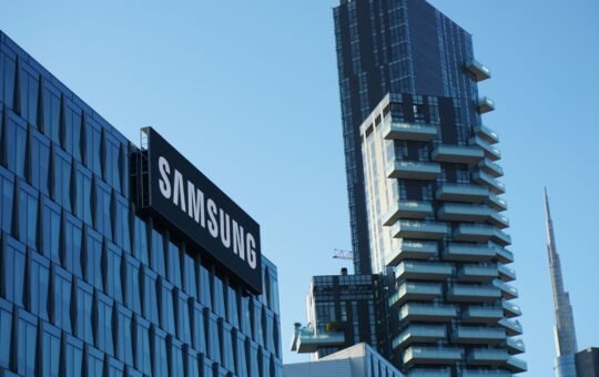 Samsung benchmarks real productivity of enterprise AI models