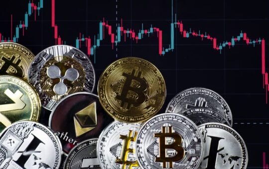Bitcoin's October Slump Defies Historic Trend, Recovery Expected