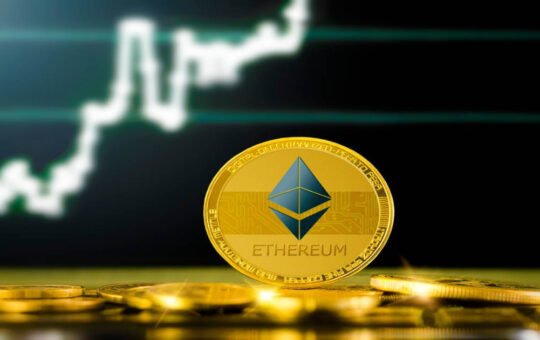 ETH Price Prediction: Target $3,400-$3,550 by Year-End with $4,295 Extension Possible